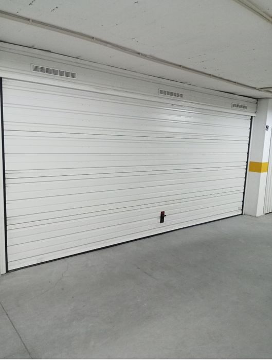 Garagem para arrumos