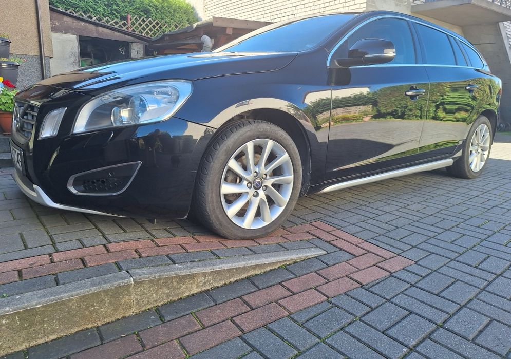 Volvo V60 2011r 2.0 D3