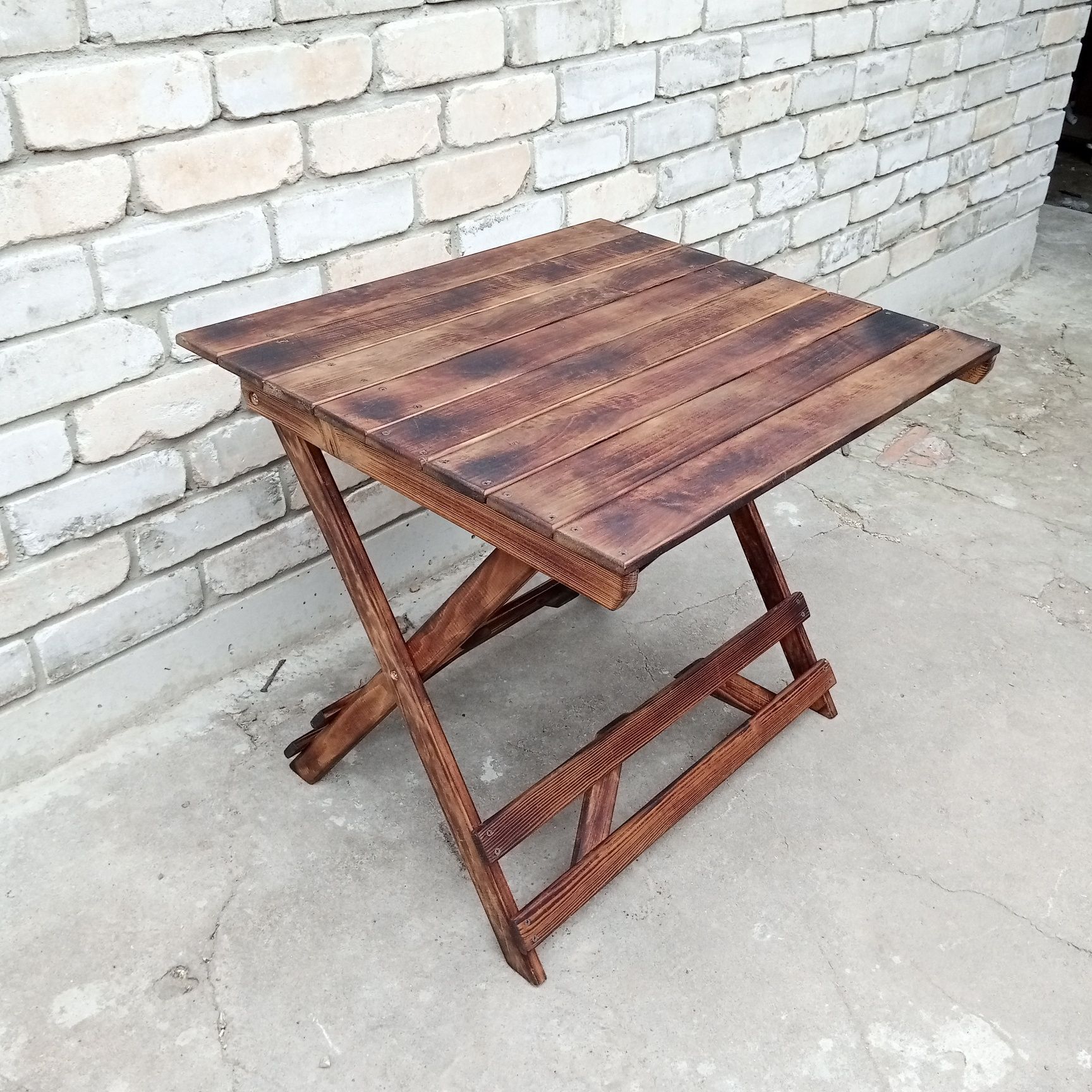 Деревянный складной стол