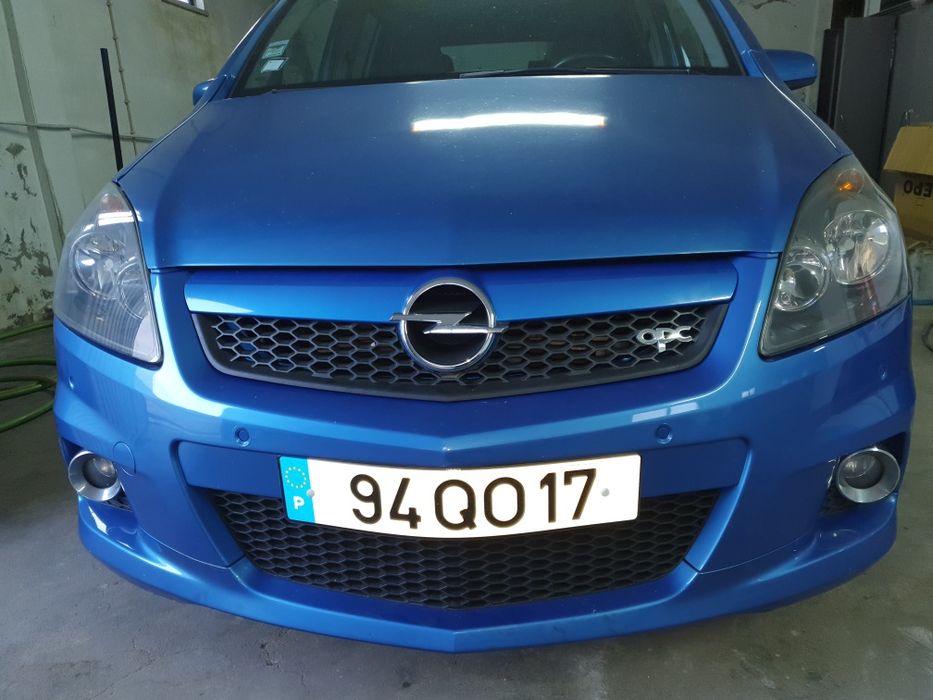 Opel Zafira OPC 240cv