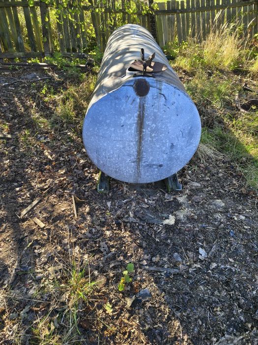 Sprzedam beczkę około 2000l