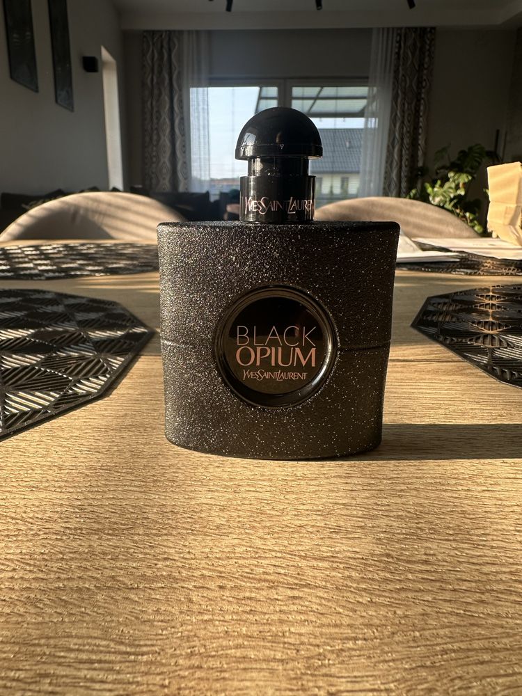 Perfumy black opium YSL extreme