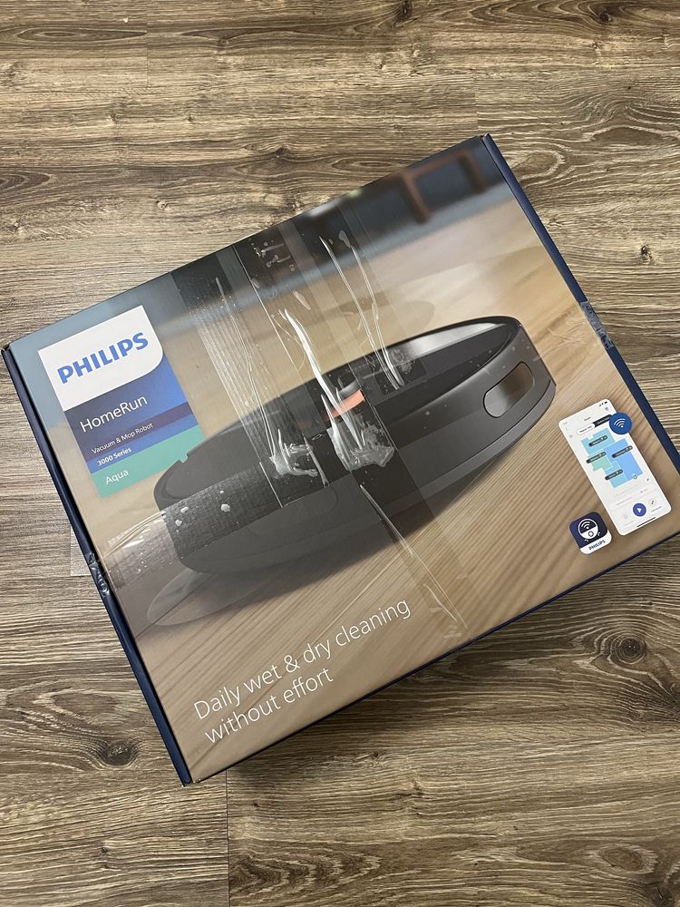 Робот пилосос з функцією волого прибирання Philips XU3000/01