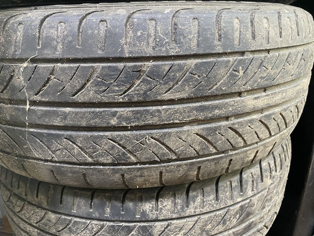 Резина літня 195/60 R15