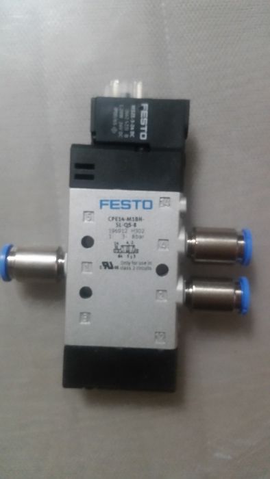 Festo elektrozawór pneumatyczny CPE14-M1BH 5/3G-QS-8