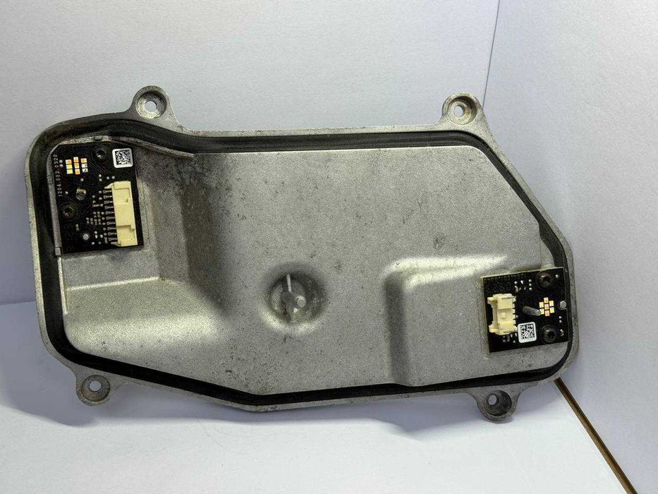 Модуль рожжарювання фар в Led Jez VAG VW Caddy 12040020310R