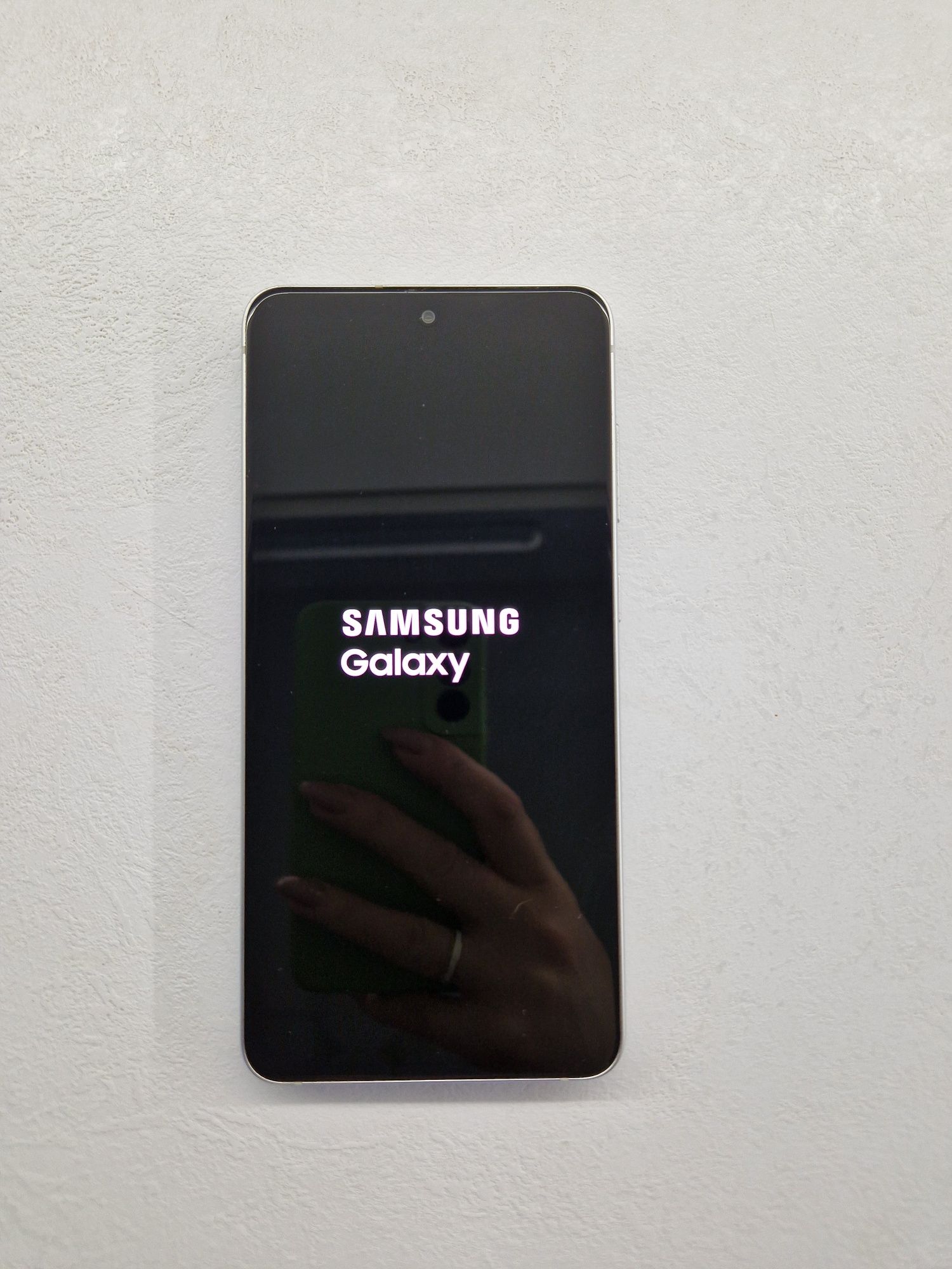 Теоефон Samsung S21 fe