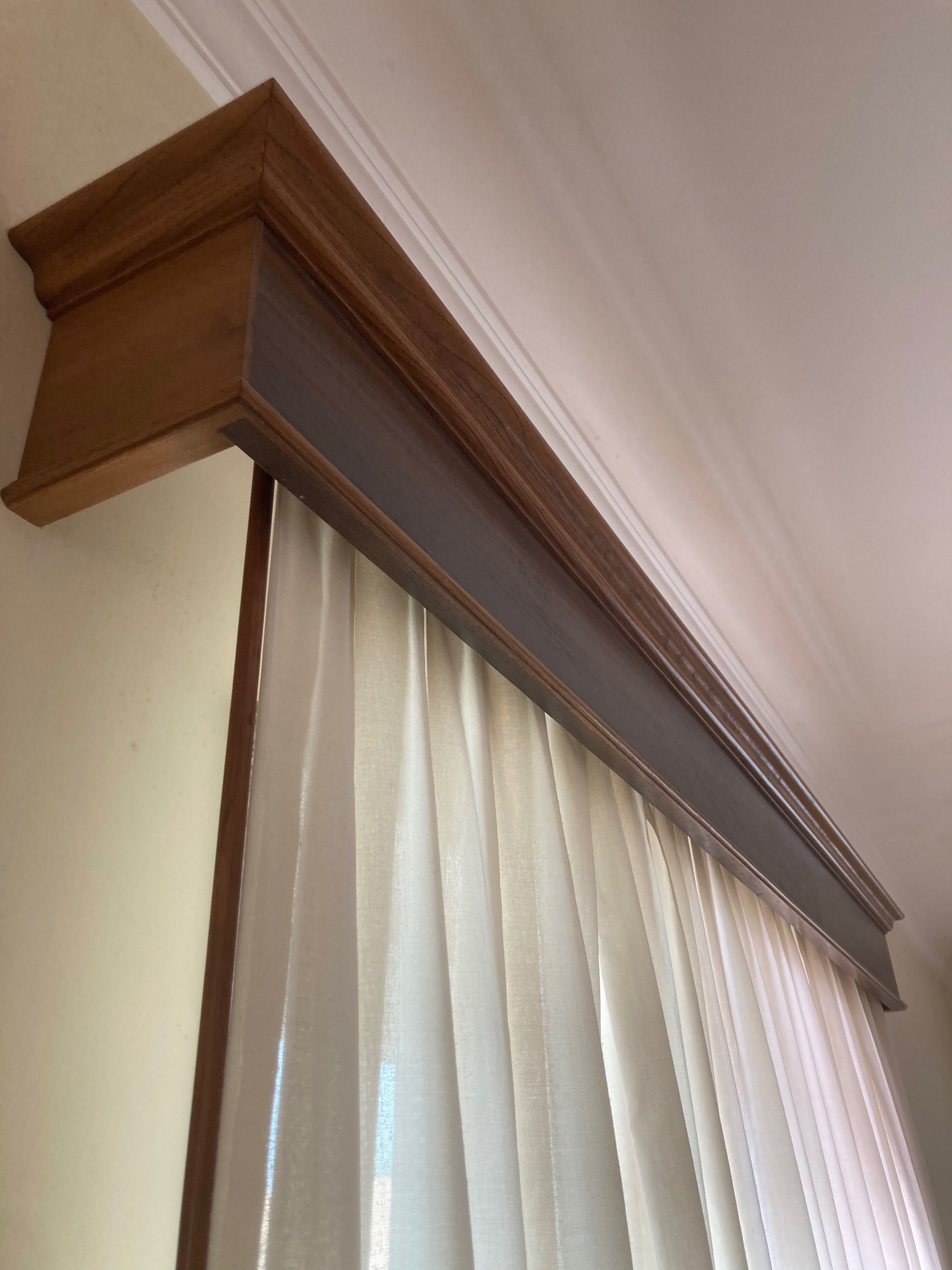 Cortinas Beges e Sanefas