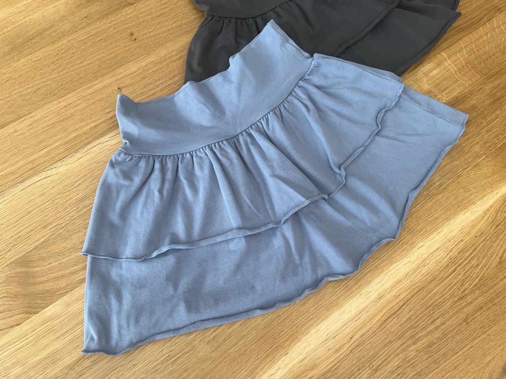 2sz Spódniczki mini H&M jak nowe  134/140