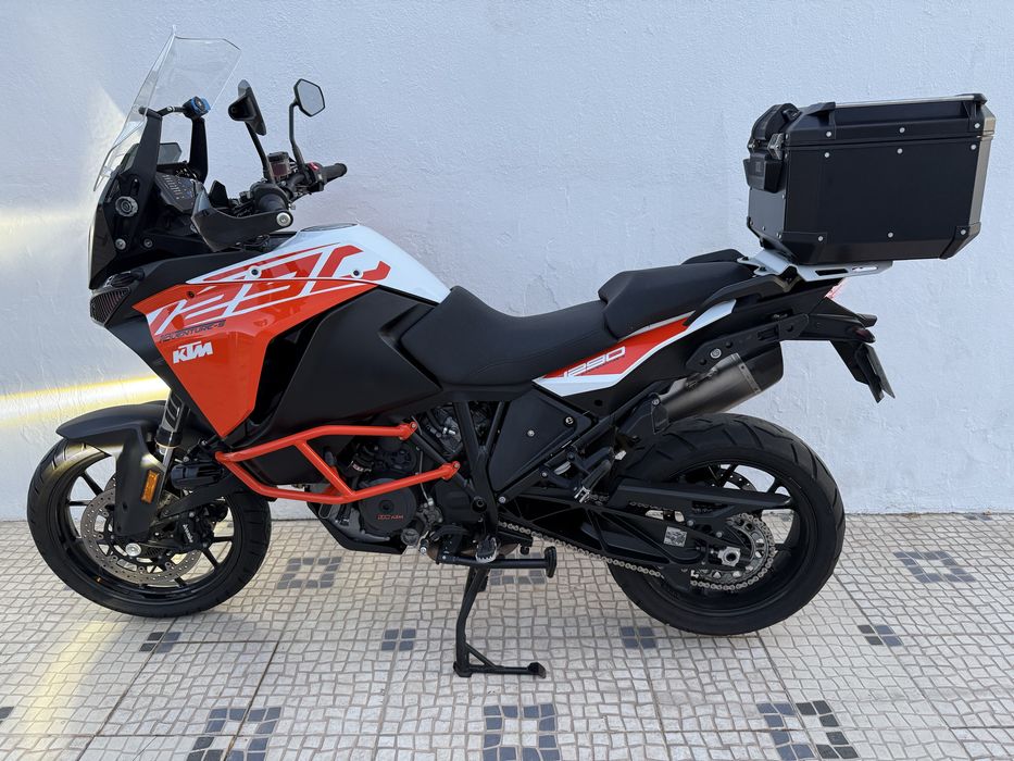 KTM 1290 Super Adventure S nacional com apenas 25.462 Km reais.