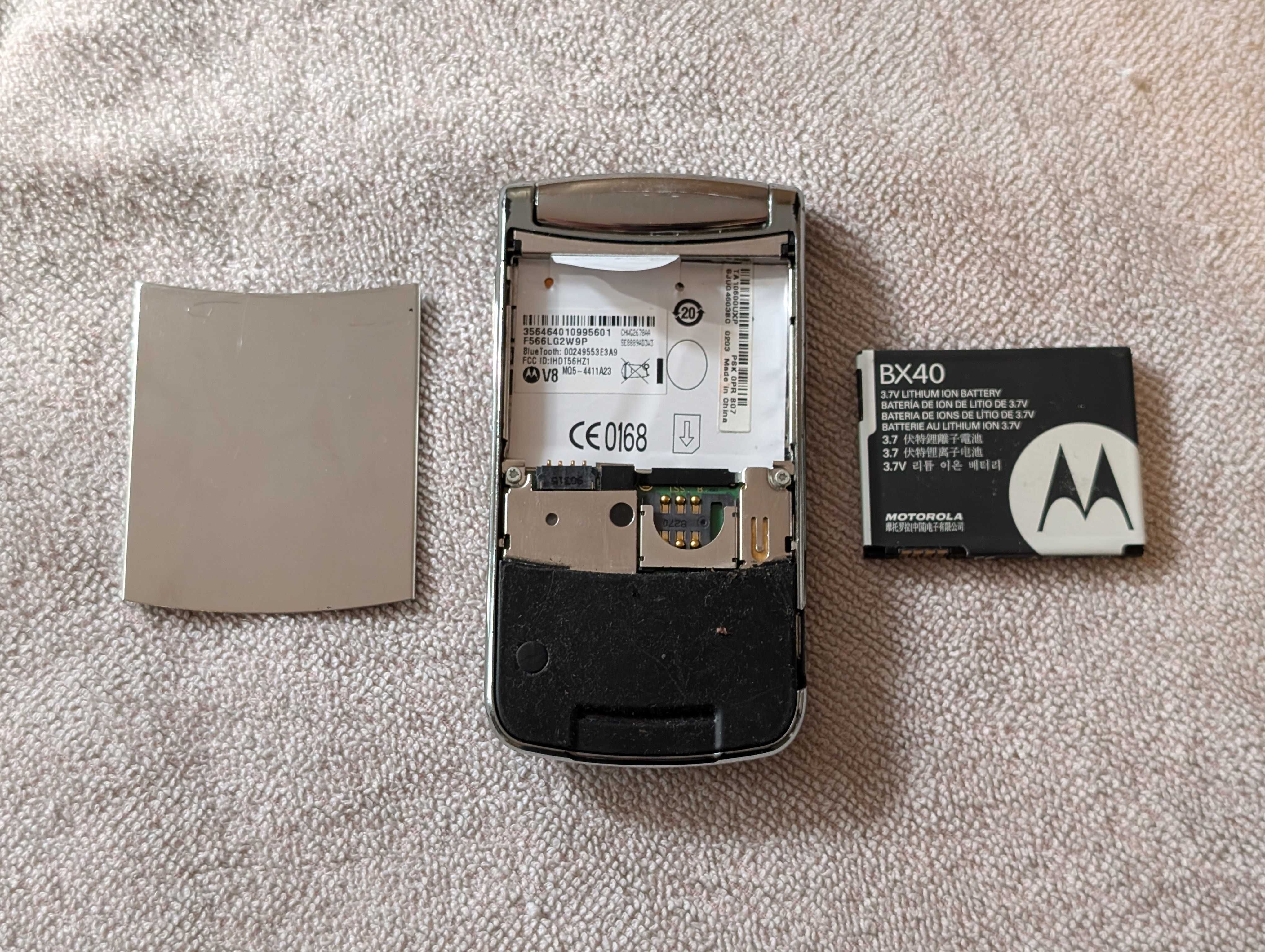 Motorola V8 bez simlocka, sprawna, dla kolekcjonera