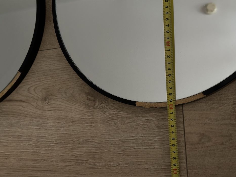 Lustra owalne w ramie