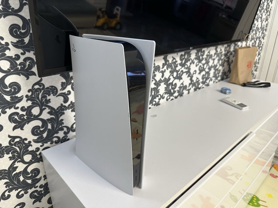 Продам ps5 с дисководом