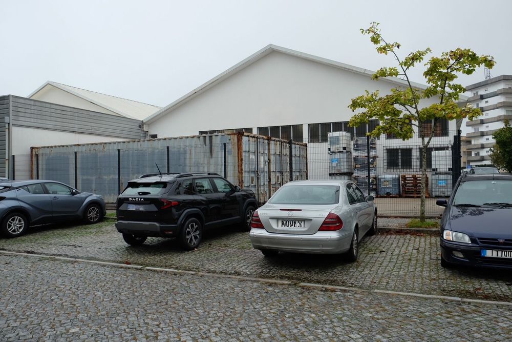 Armazém para arrendamento 800m2