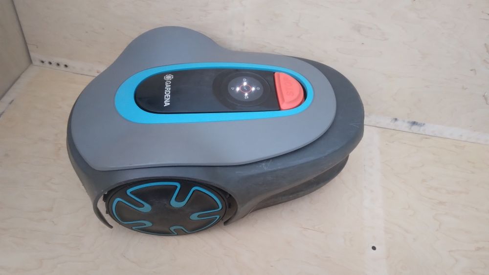 Robot koszący Gardena SILENO minimo 500 m² Bluetooth  Husqvarna zestaw