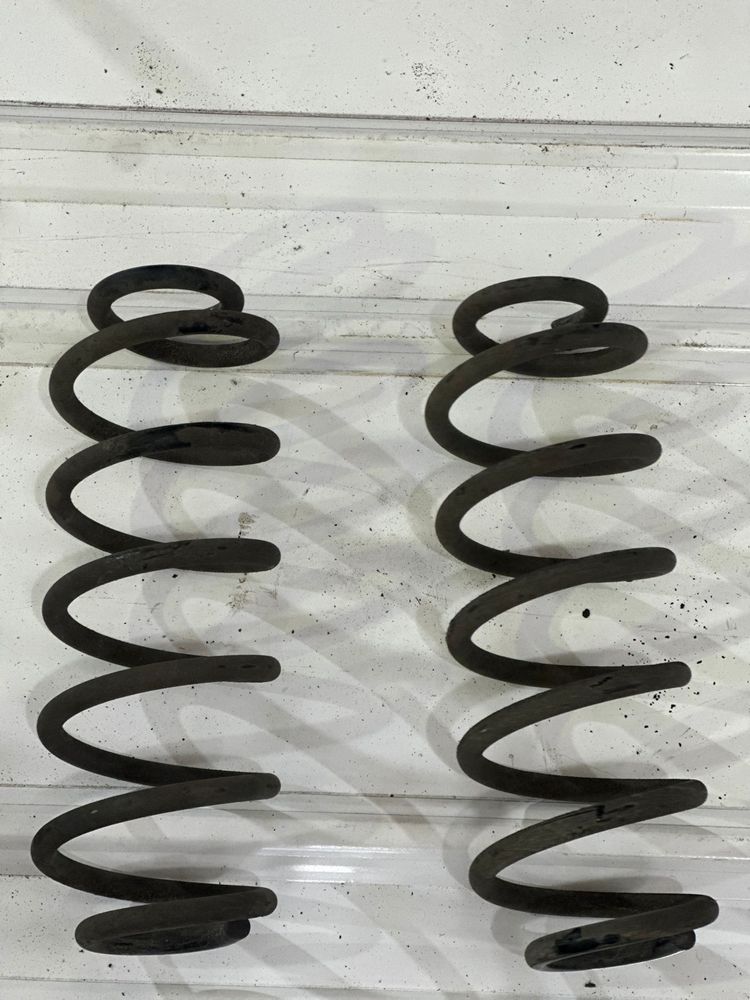 Molas suspensão traseira Peugeot 307 1.4 HDI