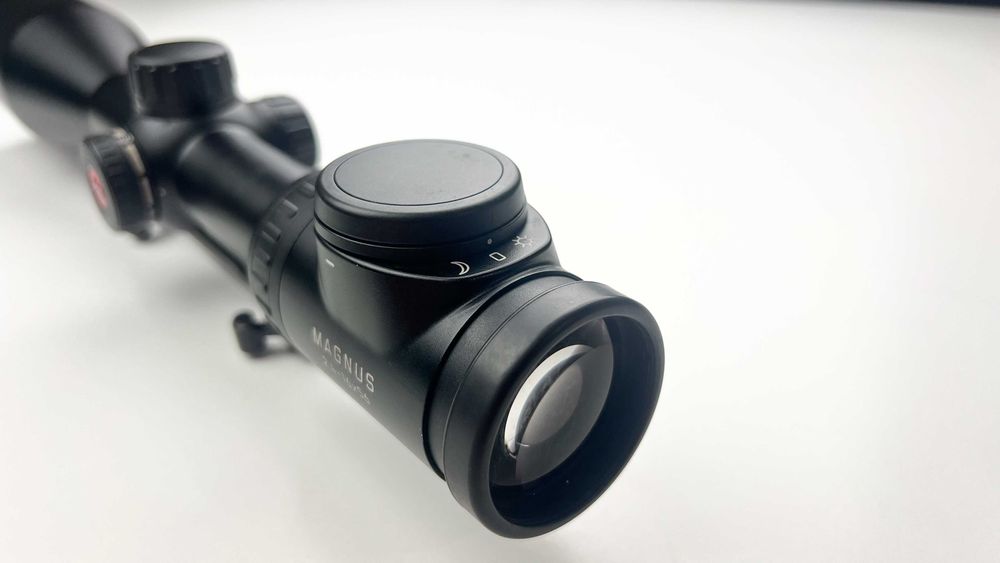 Mira Leica Magnus I 2.4-16x56 + Mesa Mauser