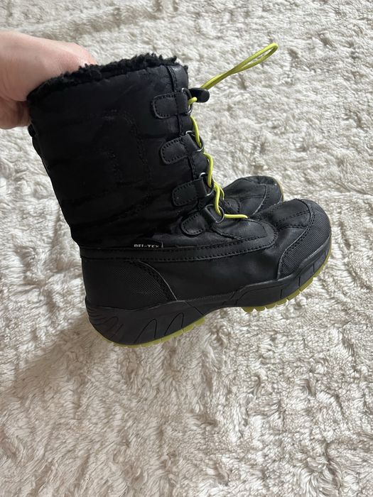 Сапоги зимові на хлопчика 30 розмір стан дуже гарний