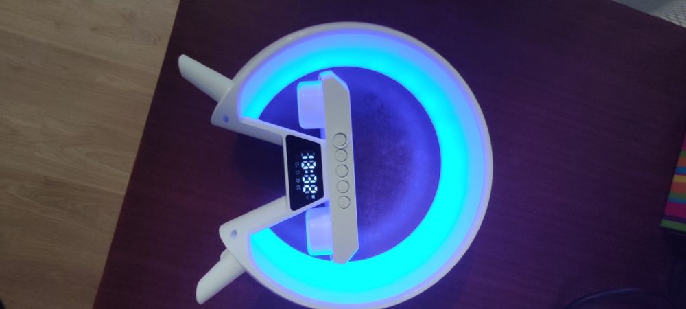 Колонка з rgb підсвіткою