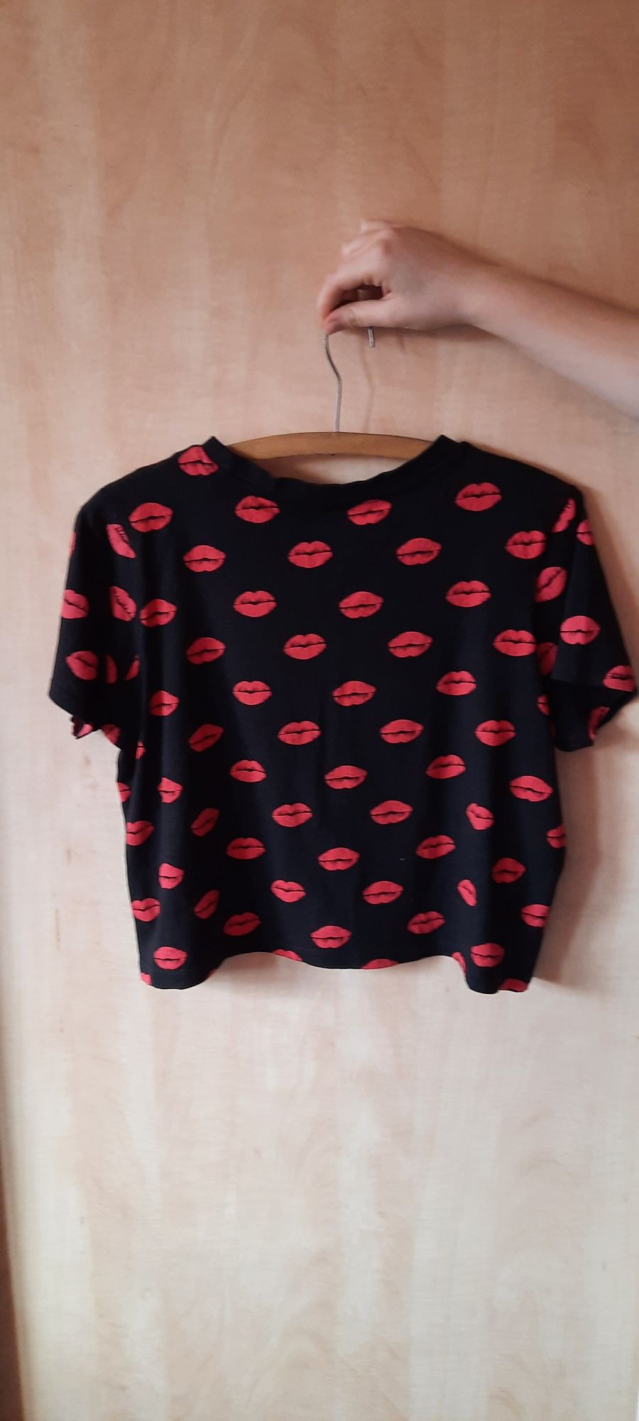 Koszulka / T-shirt czarny z nadrukiem ust roz.L PRIMARK