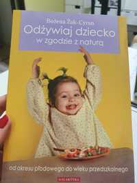 Książka " Odżywiaj dziecko w zgodzie z naturą"