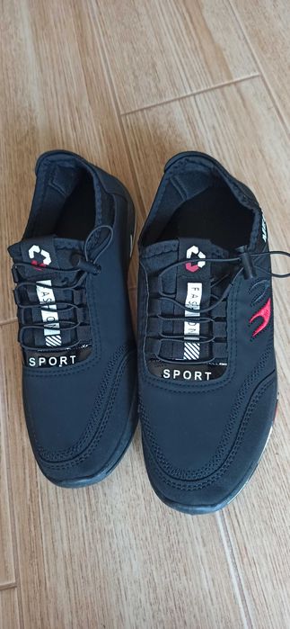 Buty męskie rozm 42 sportowe eleganckie