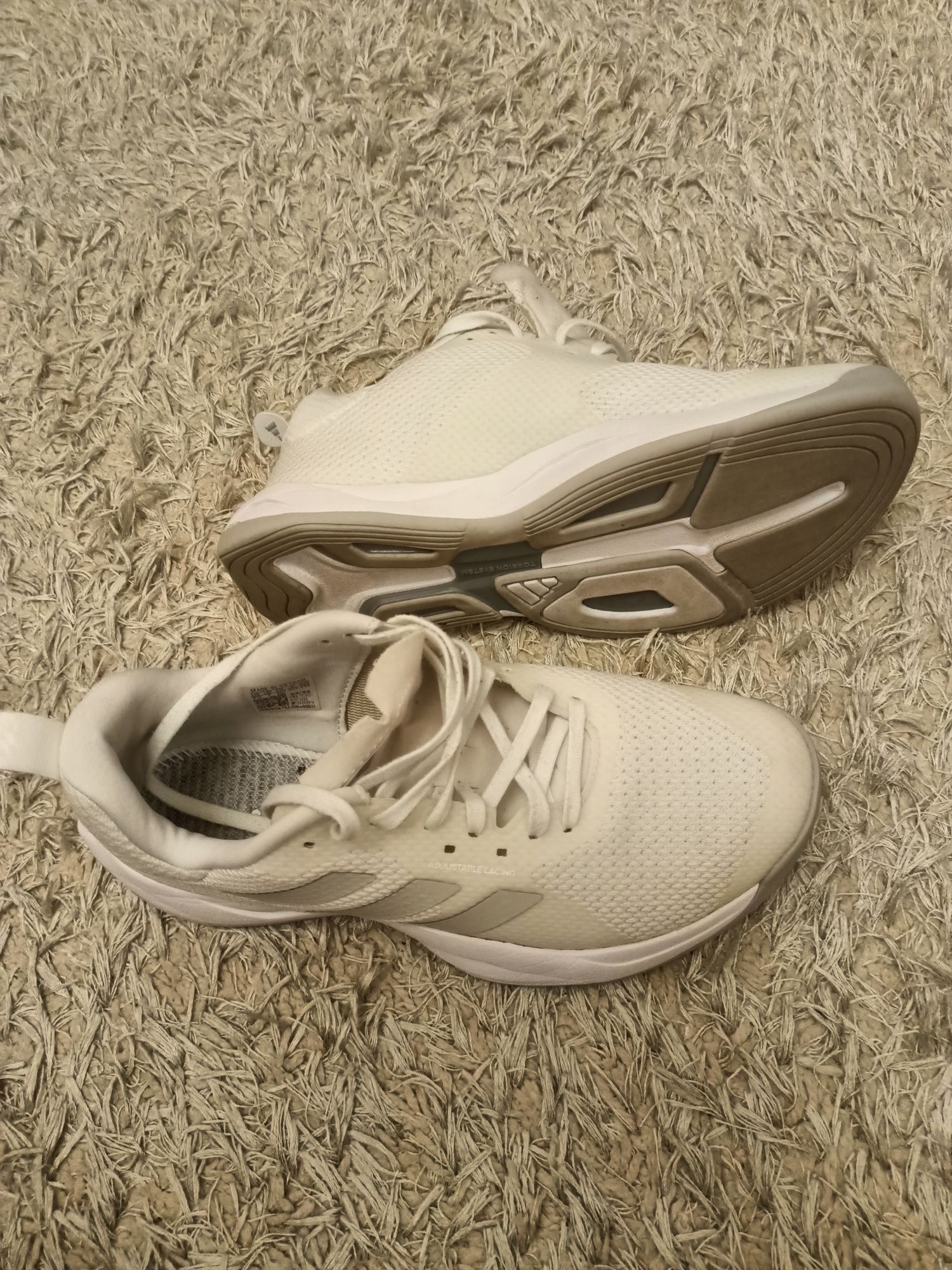 Продам кросовки Adidas 40 р