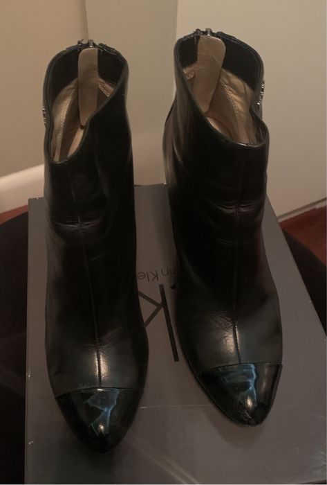 Skórzane czarne botki damskie Calvin Klein 38