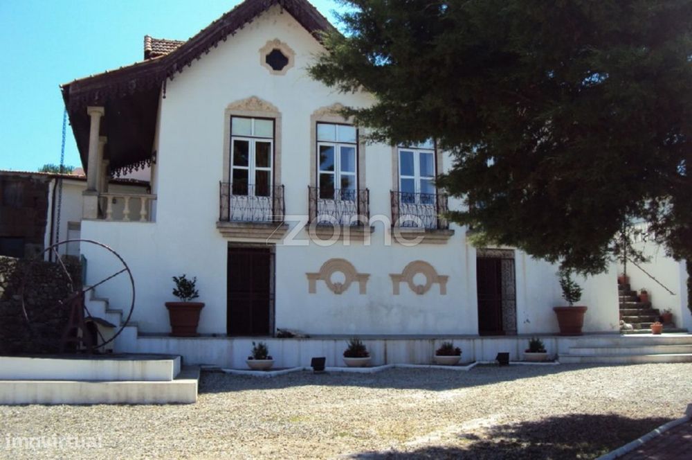 Casa Senhorial no Douro em Ervedosa - Casa do Pinhal