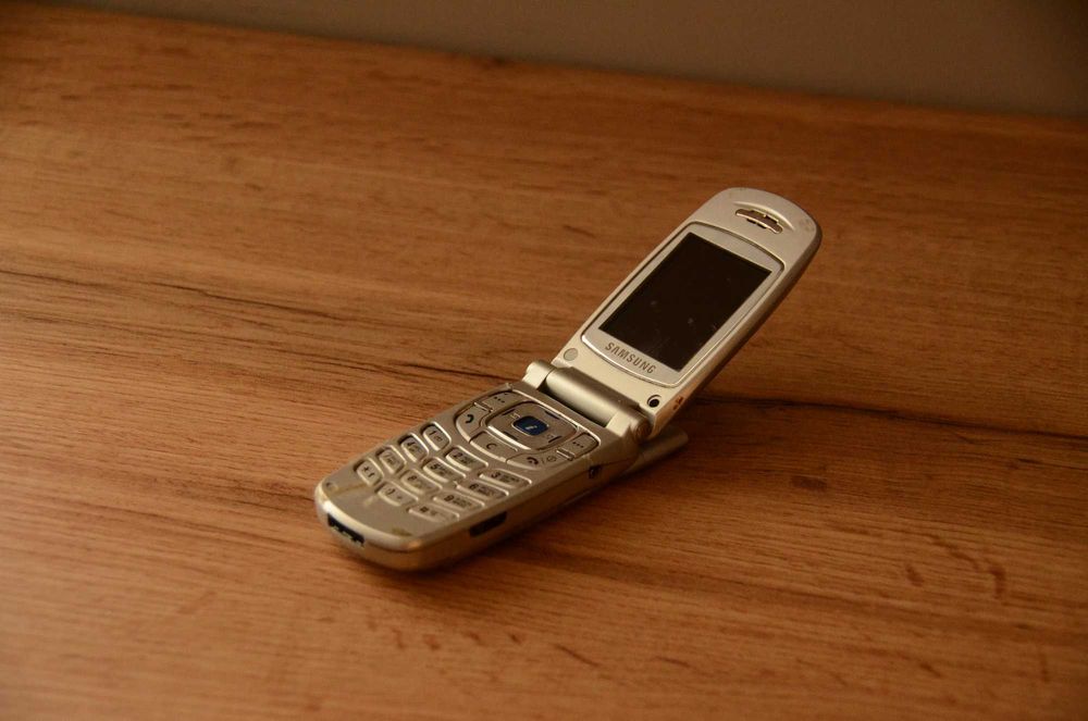 Телефони і планшет