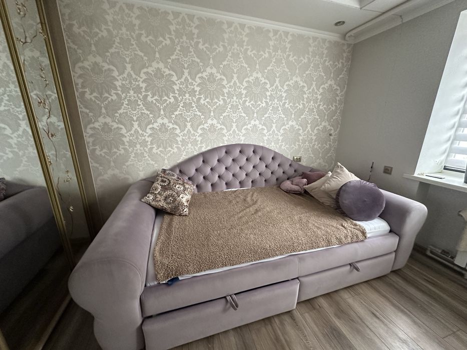 Ліжко диван продам у гарному стані