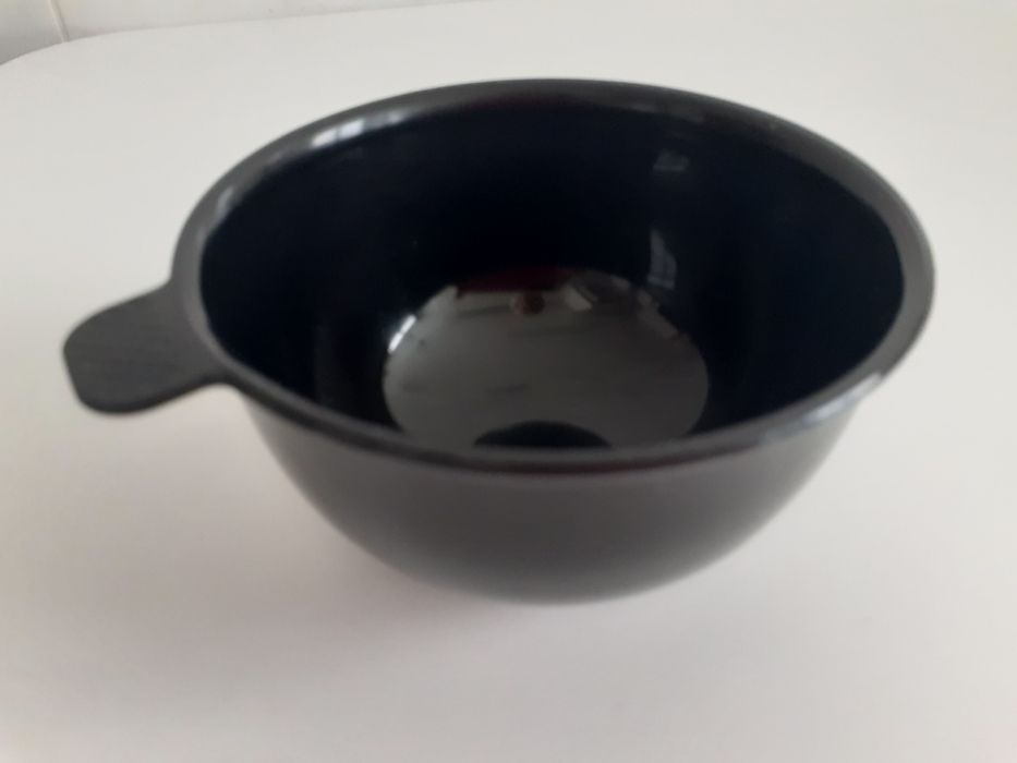 Taça para a tinta de cabelo