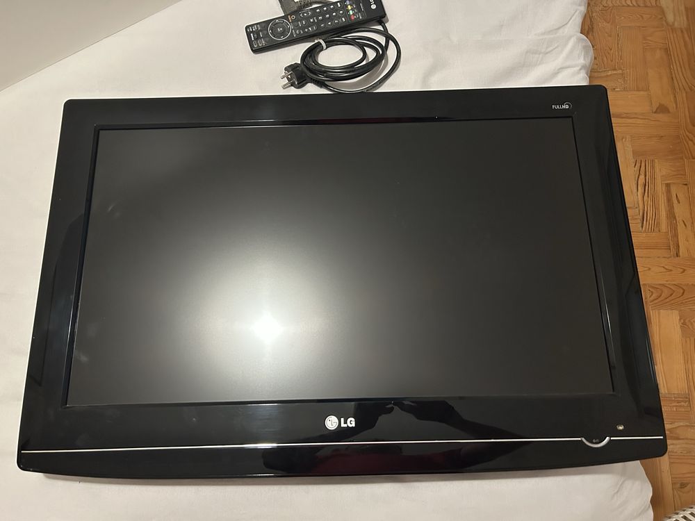 Televisão LCD de 32 polegadas