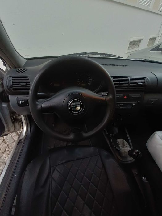 Seat Leon 2002 cinzento
