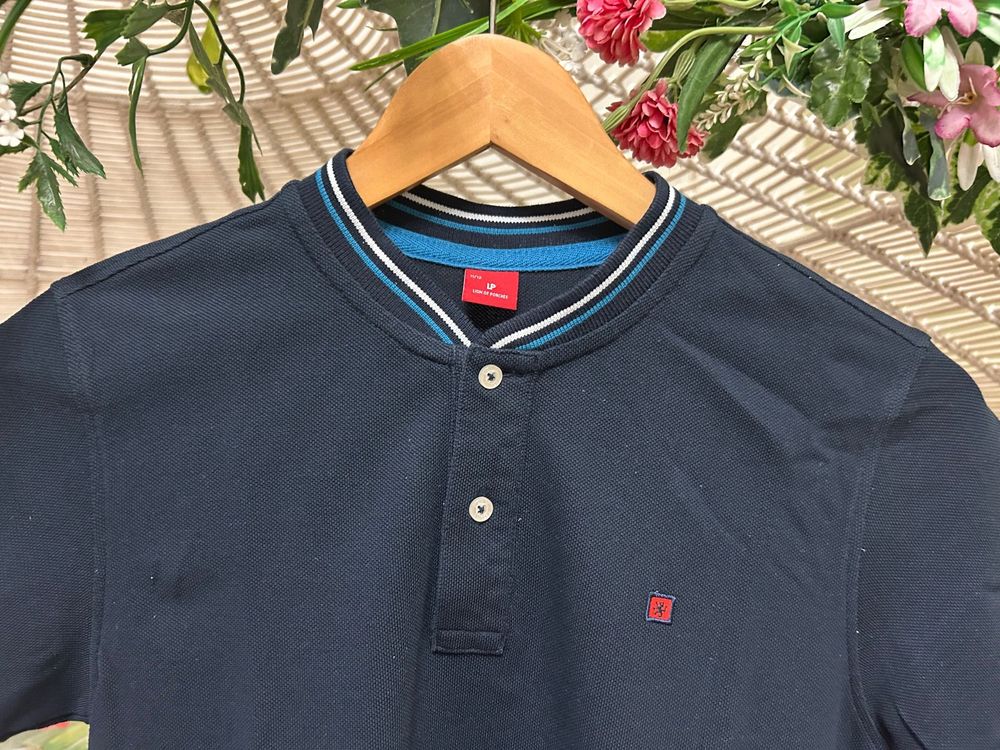 Polo bonito para rapaz