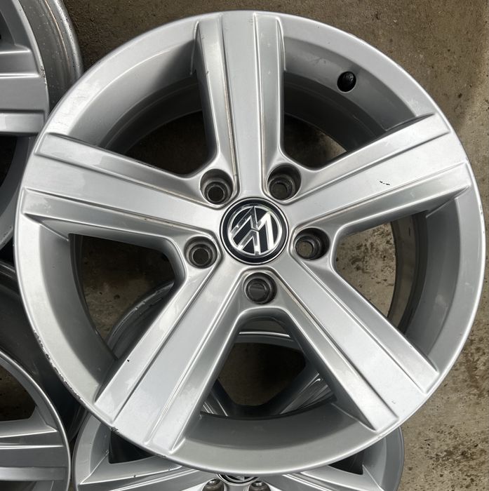 Диски Volkswagen Golf R 16 5 112 Touran Caddy