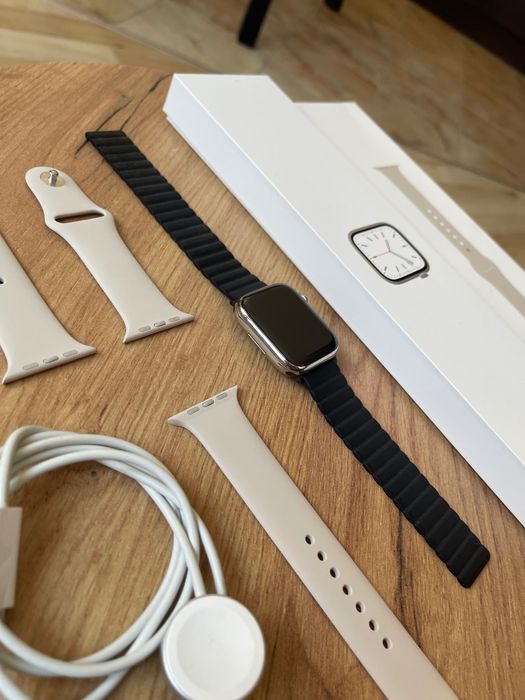 APPLE Watch Series 7 GPS + Cellular 45 mm Silver Stainless Steel