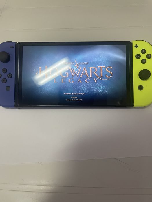 Nintendo Switch OLED em bom estado COM MARIO KART DULUXE 8 cartucho