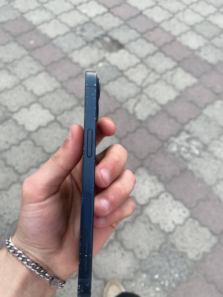 Продам Iphone 13 на 256гб (Midnight) neverlock