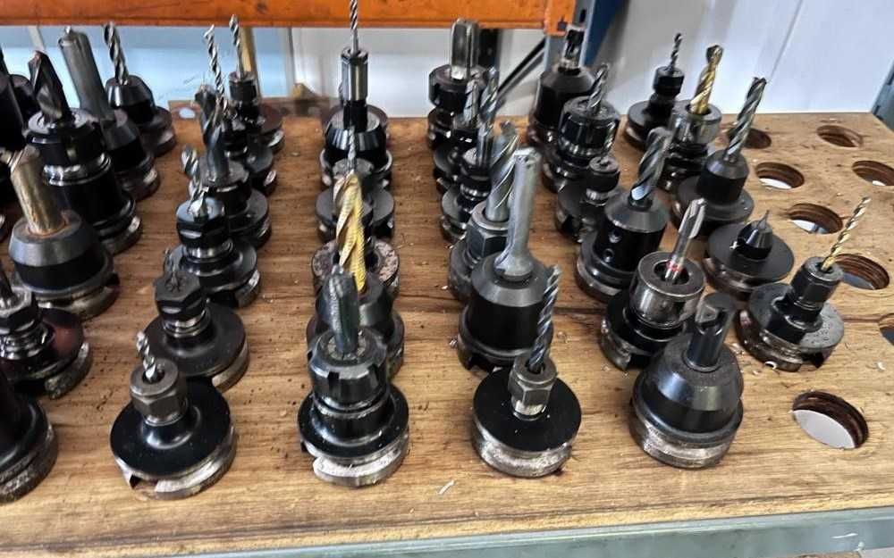 oprawki narzędziowe BT40 wytaczadło termokurcze weldon ER kompensacja