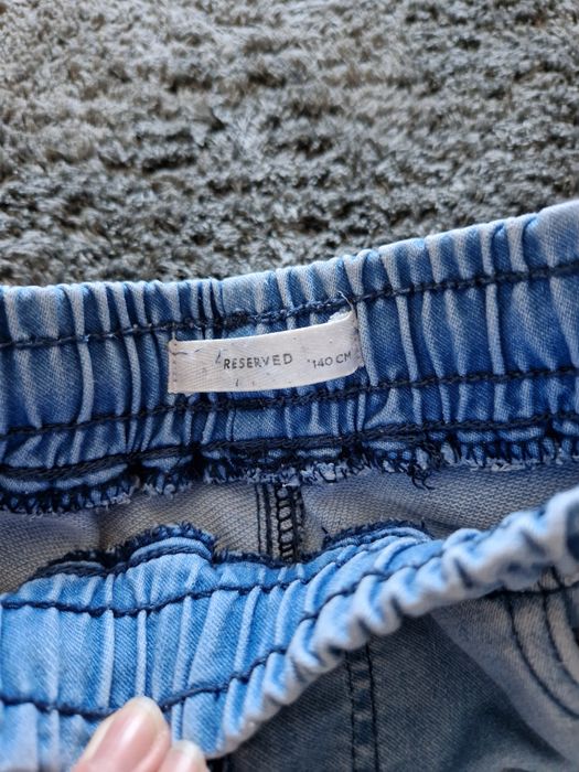 Jeansowe/ dżinsowe DZIECIĘCE spodnie joggery w roz 140