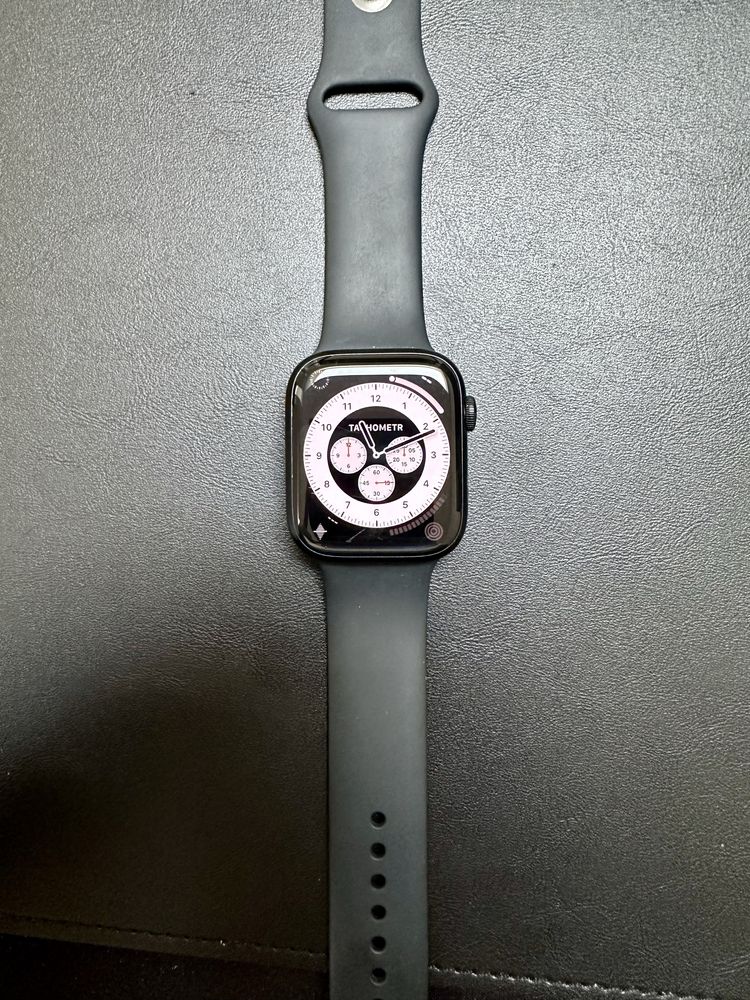 Apple Watch 8 45mm