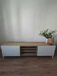 Szafka RTV, minimalistyczna, elegancka