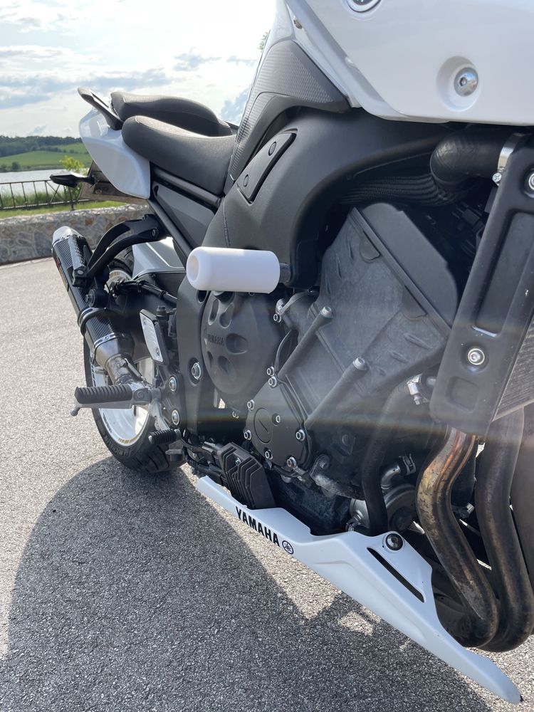 YAMAHA  FZ8S fazer