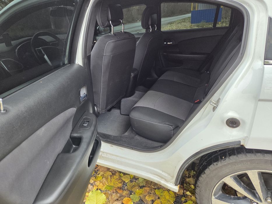 Chrysler 200 продам