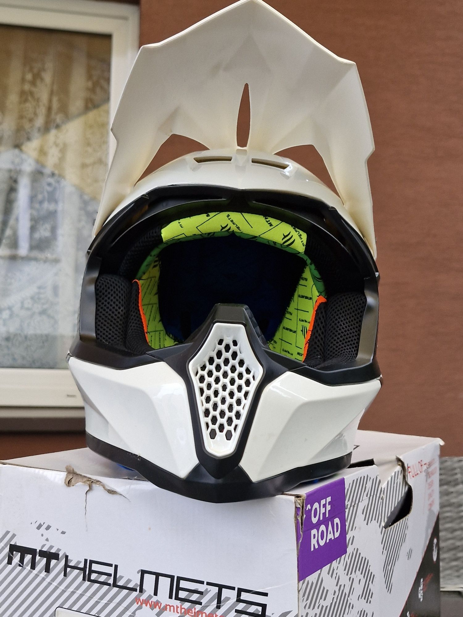 Fabrycznie nowy Kask motocyklowy MT Helmets Falcon, >Cross, enduro,