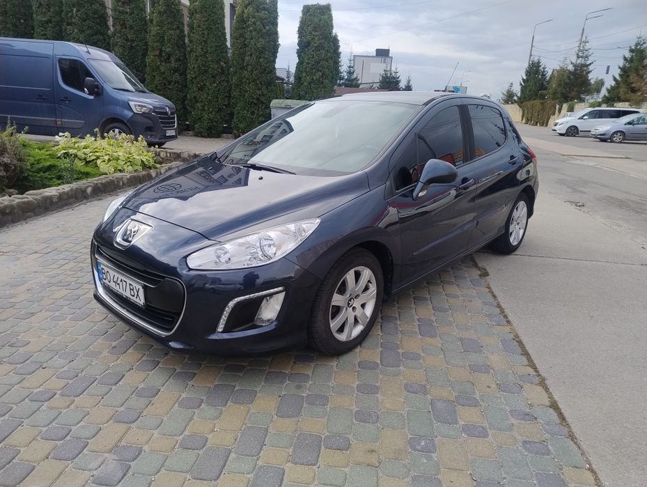 Peugeot 308 1.6HDI 2011р