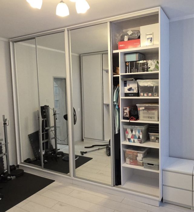 Szafy białe 150cm /  160cm lustra 275 / 265cm