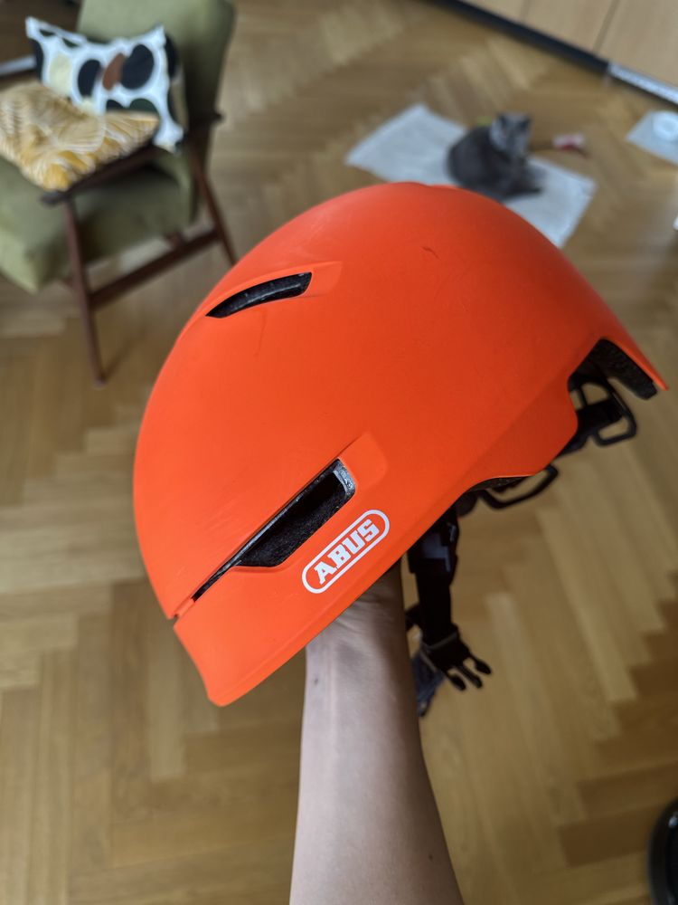 Nowy kask rowerowy ABUS 3.0 Scraper M
