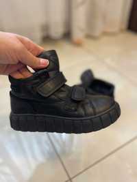 Детские осенние ботинки